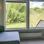 Nyaraló Three Bedroom Cozy In Flekkeroy