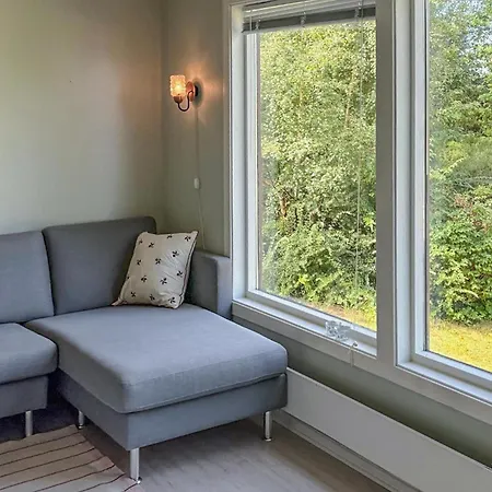 Three Bedroom Cozy In Flekkeroy 펜션 *