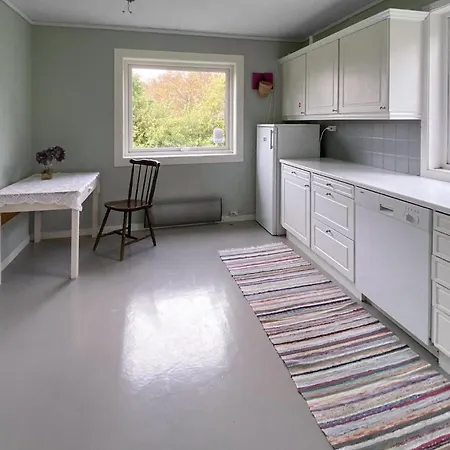 Three Bedroom Cozy In Flekkeroy 펜션 *